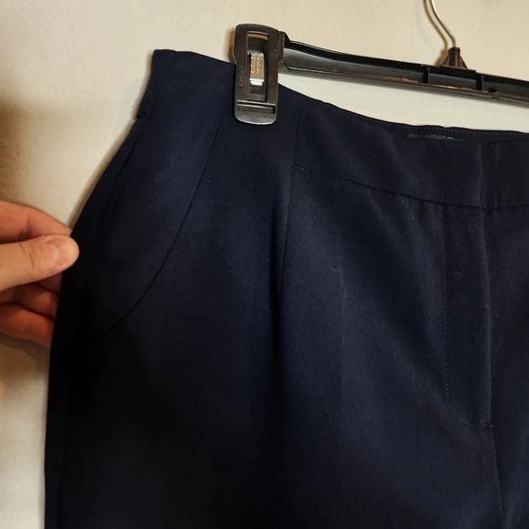 NWT Chico's Navy So Slimming Straight leg Trousers.  Size 1.5 short. 10P. - Picture 5 of 13